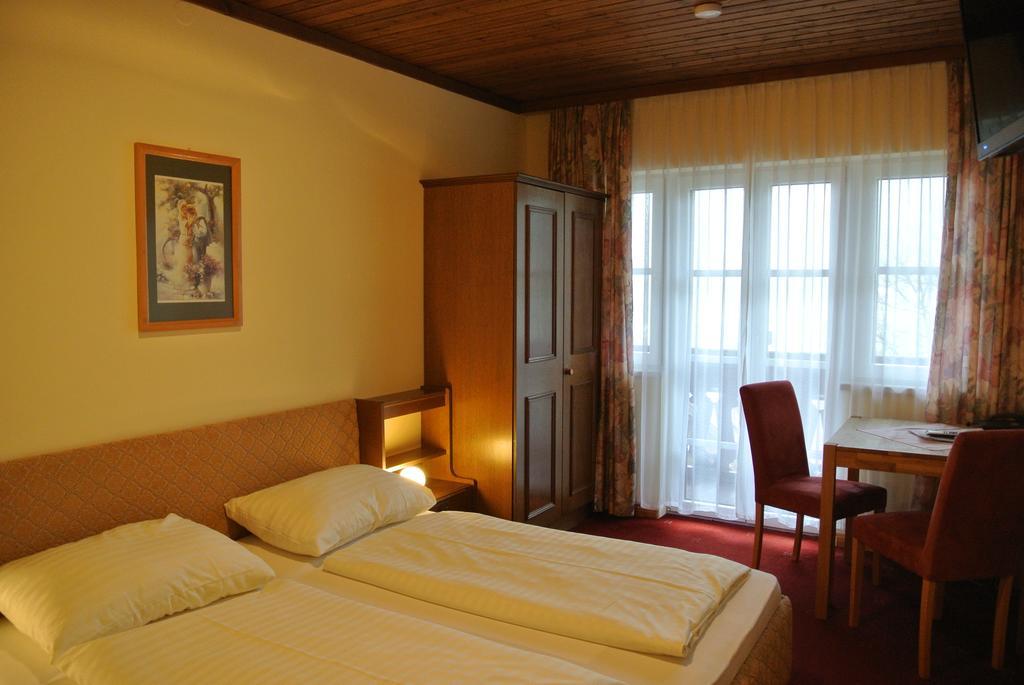 Kirchenwirt Gosau Hotell Exteriör bild